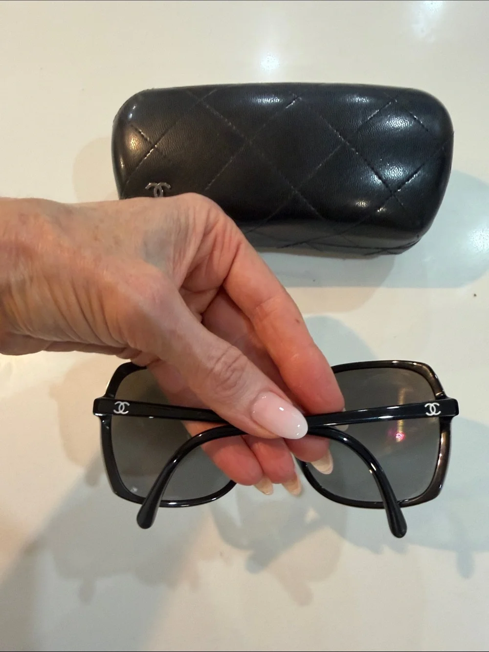 CHANEL Black Sunglasses with Dark Smoke Lenses vintage Y2K